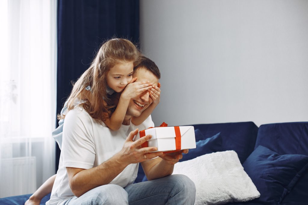 Papá y niña