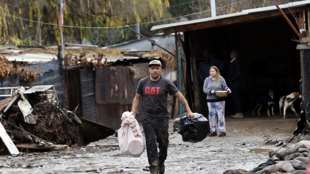 Gobierno anunció bono de enseres de hasta 1,5 millones de pesos para los damnificados 1 foto 0000001820230625145558