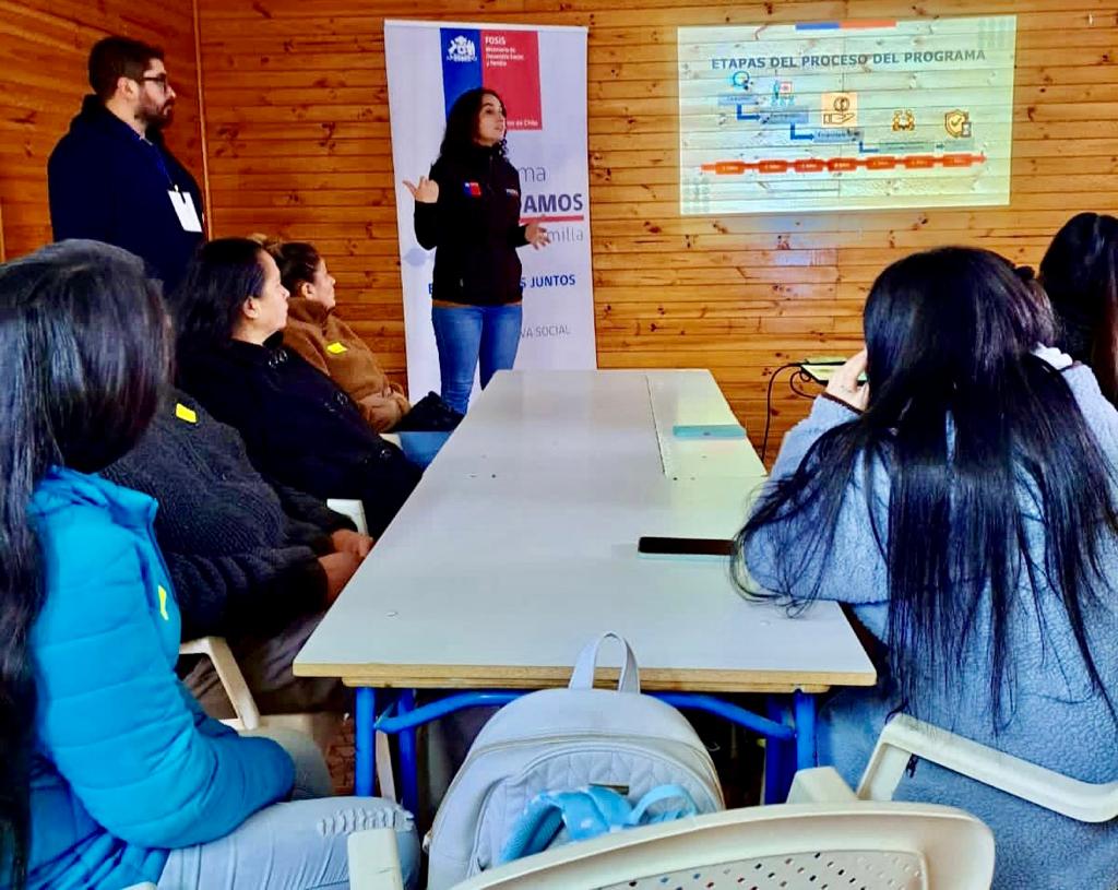 Apoyados por el FOSIS cerca de 2 mil maulinos harán crecer sus negocios 1 WhatsApp Image 2023 07 09 at 09.58.24