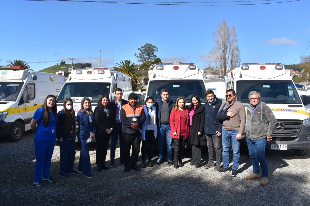 Ya están en funcionamiento 5 nuevas ambulancias para el Hospital de Constitución 1 Ambulancias 01