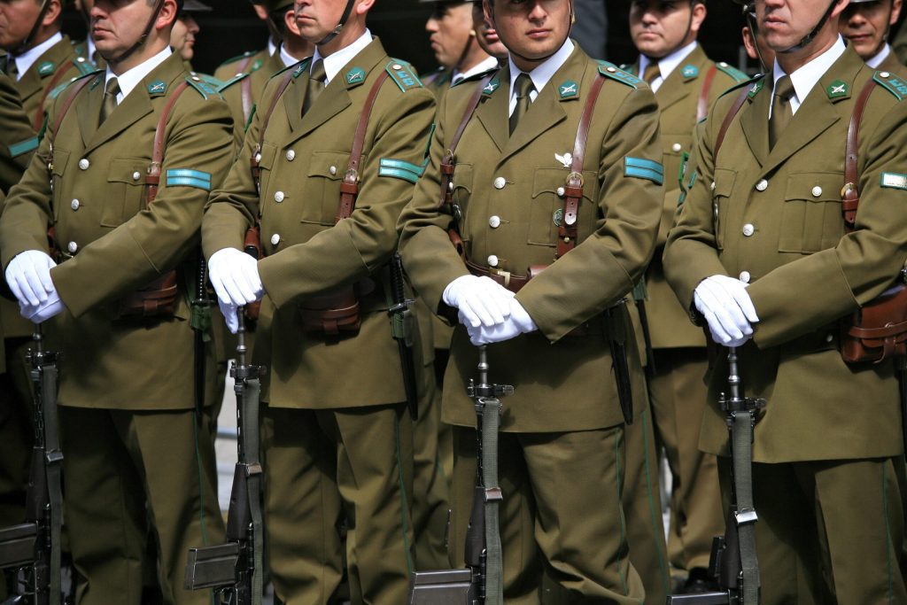 Oficiales Carabineros de Chile scaled 1