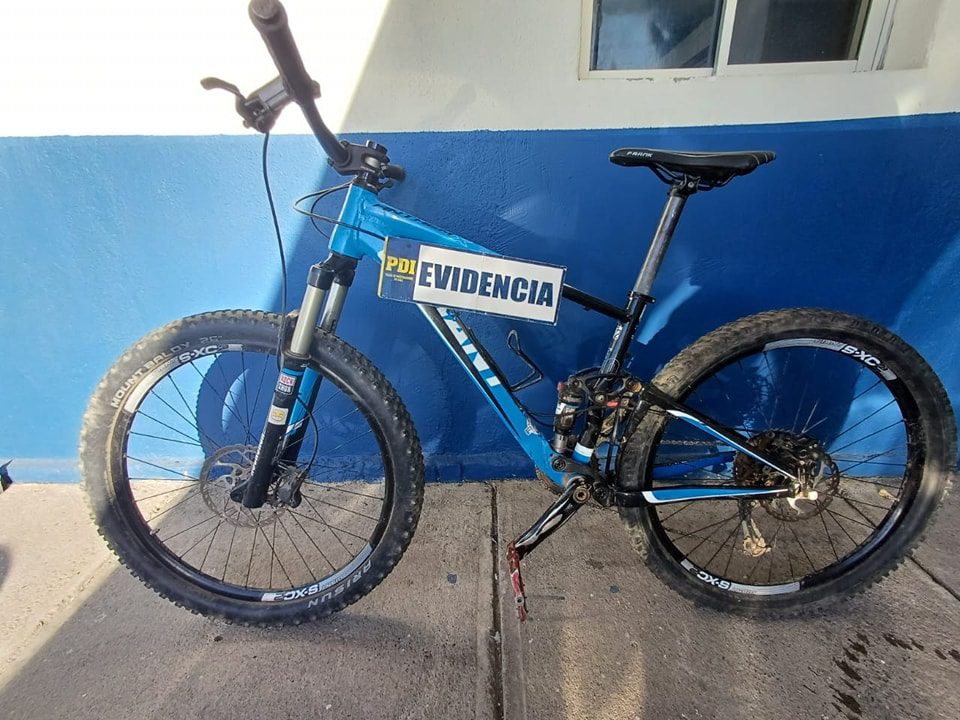 La PDI recuperó en Molina bicicleta de Alta Gama 1 431993554 936629431798690 7709778845511894047 n