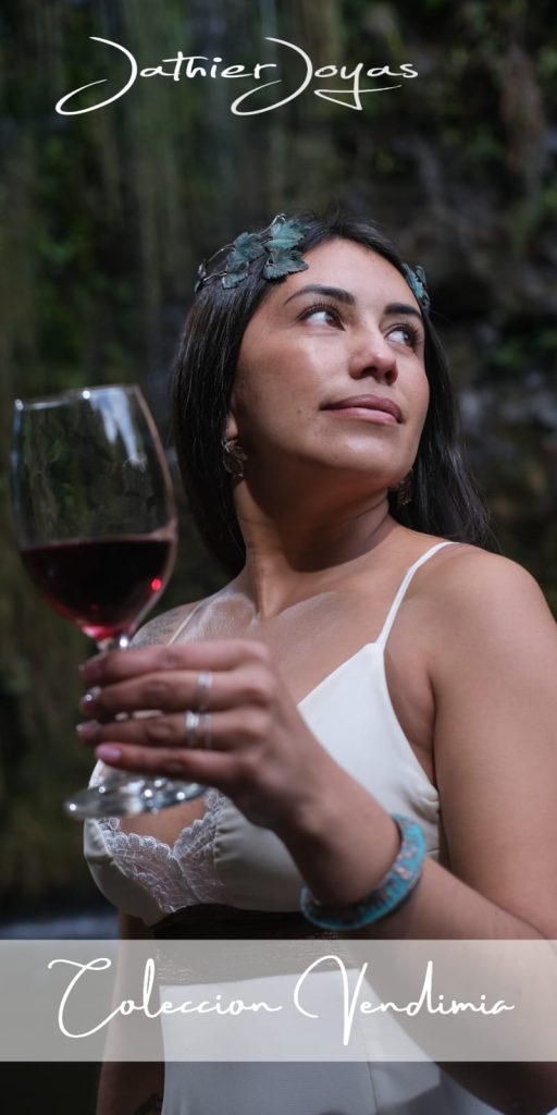 Jathier Joyas presentará la tiara de la Embajadora de la Fiesta de la Vendimia 2024 1 TIARA EMBAJADORA ANO 2023
