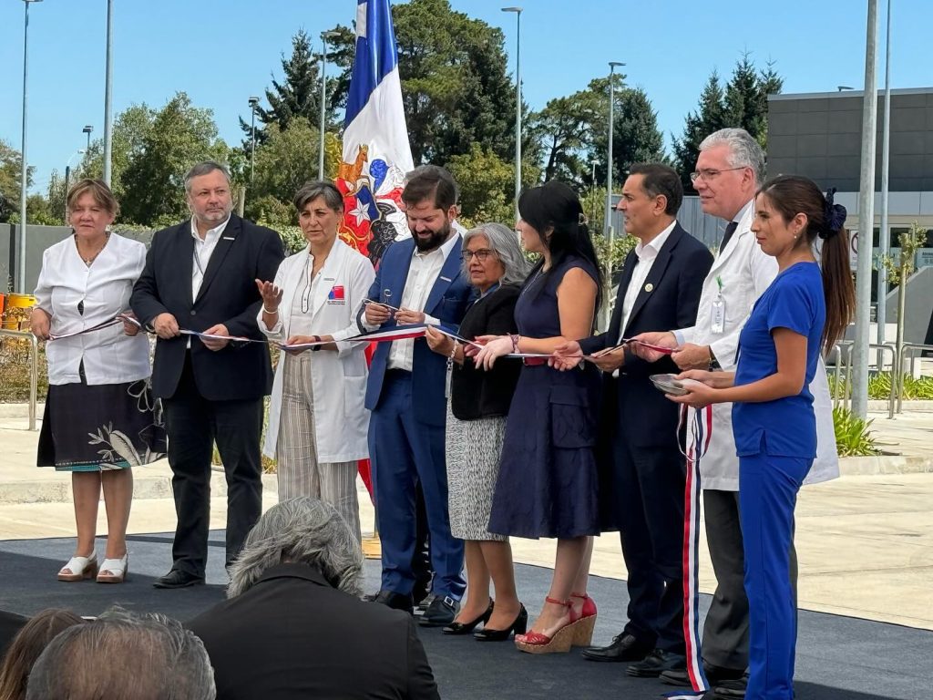 Como un momento histórico calificó el alcalde de Curicó la inauguración del nuevo hospital provincial 1 430134321 18220864141278281 9191426710927051637 n