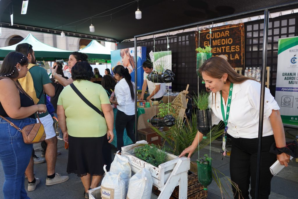 Dirección de Gestión Ambiental presente en la Fiesta de la Vendimia 1 Foto Nota Stand DIGAM