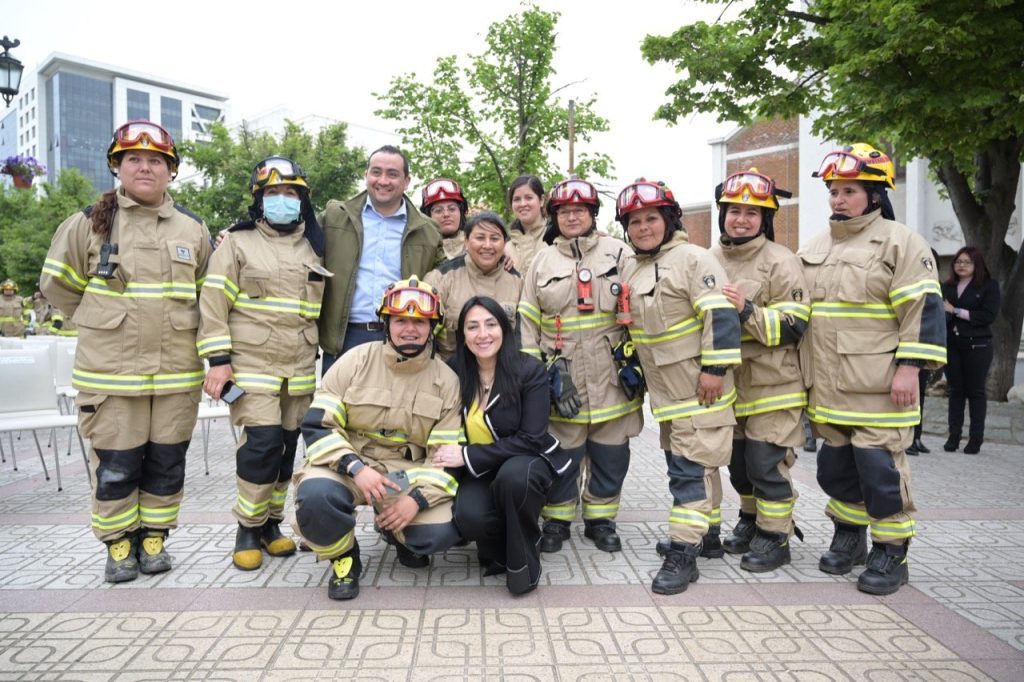 Bomberos del Maule recibió equipamiento por parte del Gobierno Regional para combatir incendios forestales 1 WhatsApp Image 2022 10 20 at 15.58.22