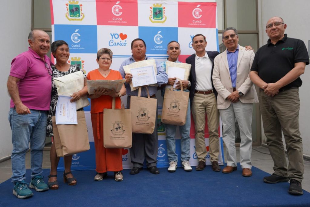 Municipio curicano conmemoró el Día Internacional de los Recicladores de Base 1 WhatsApp Image 2024 03 01 at 16.25.21