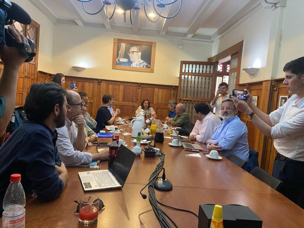 Senadora Vodanovic llama a la unidad para Municipales 2024: “La disputa no es entre los partidos oficialistas, es contra la derecha” 1 WhatsApp Image 2024 04 02 at 10.32.01