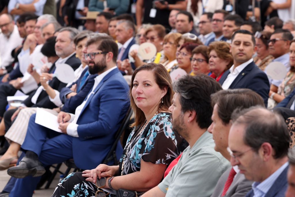 Senadora Vodanovic destacó el lanzamiento del Fondo Puente del Royalty Minero en la Región del Maule 1 WhatsApp Image 2024 04 12 at 17.57.51