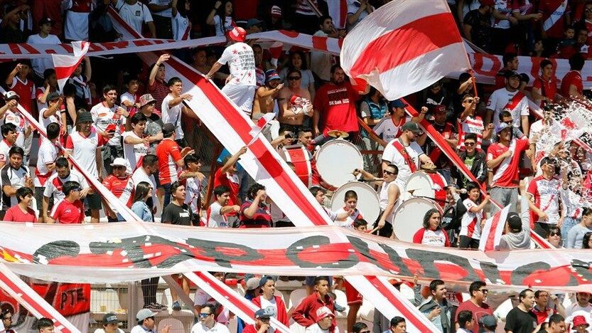 bfb5c0e9 hinchas curico unido e1640298022454