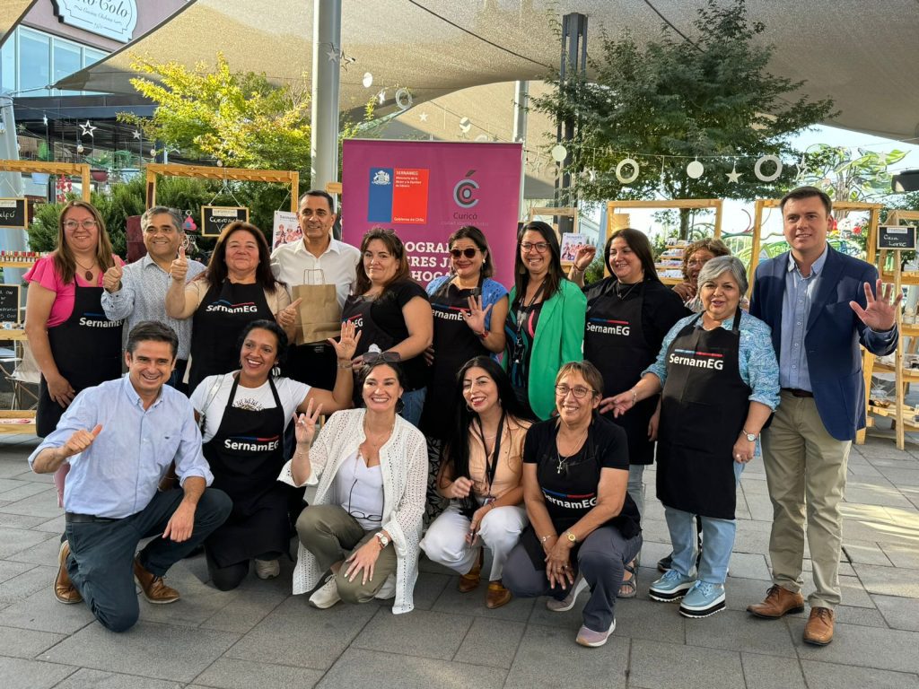 Municipalidad de Curicó, SernamEG y Mall Curicó firmaron convenio de colaboración 1 foto mall 3