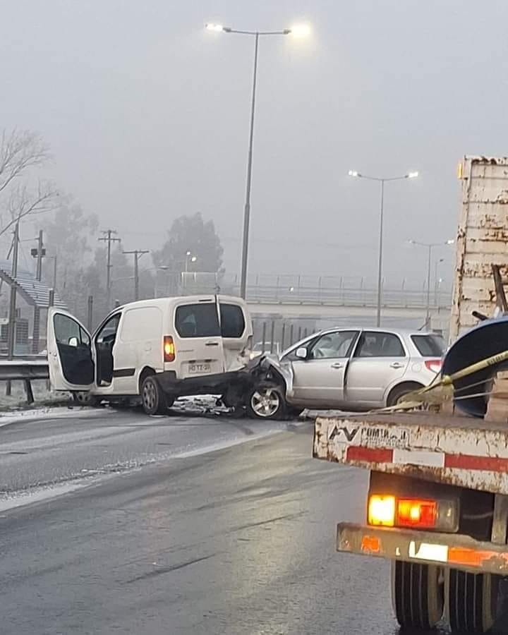 Accidente en Ruta 5 Sur de Teno deja varios heridos y una persona atrapada 1 450482872 1036525118479571 7279407756169540647 n