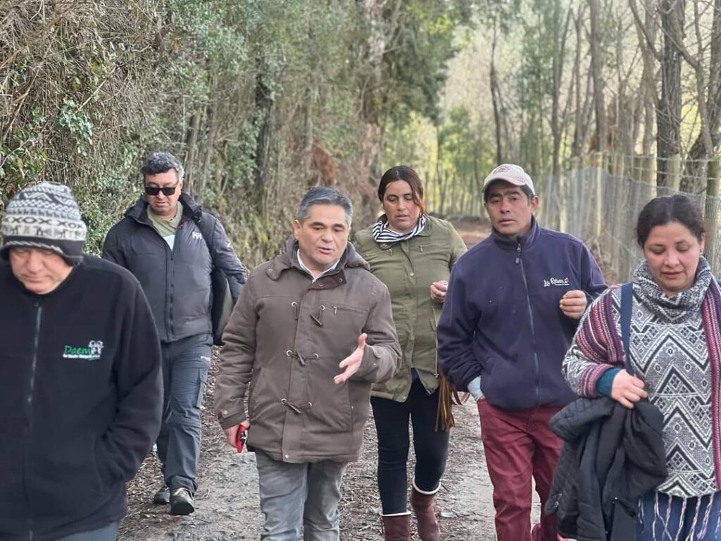 Javier Ahumada: "En Curicó aún existen familias sin agua potable ni electricidad" 1 la quebrada 1