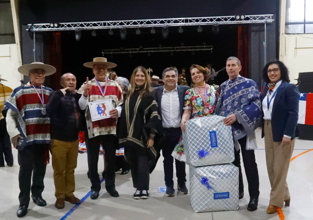 Curicó tiene a los nuevos ganadores del Comunal de Cueca del Adulto Mayor 1 GANADORES COMUNAL DE CUECA ADULTO MAYOR Y CONCEJALES 1