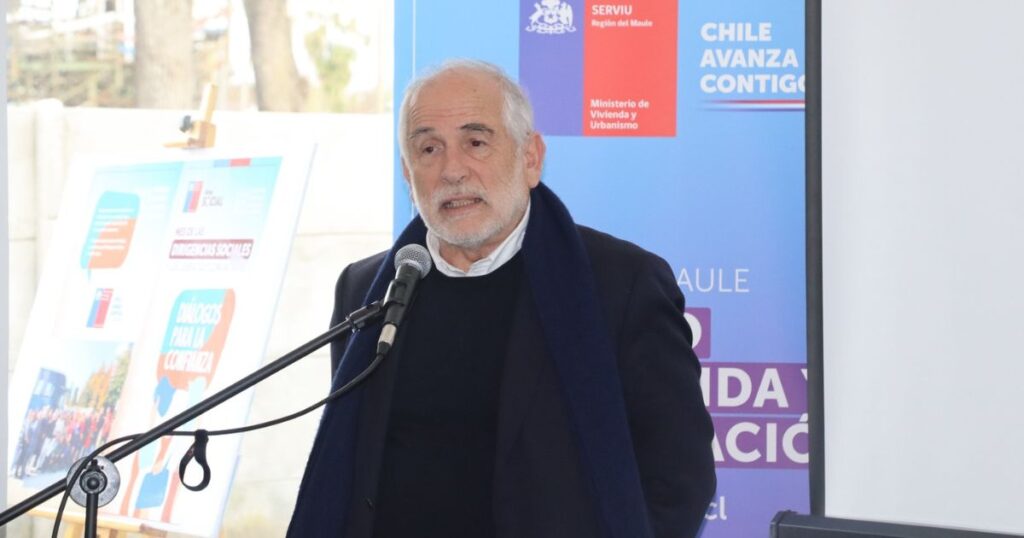 Ministro de Vivienda visitó Centro de Emergencias de Molina 1 IMAGEN DESTACADA MEDIAINFO 20