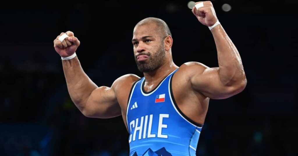 Yasmani Acosta no pudo en la final y se queda con una histórica medalla de Plata en París 2024 1 Yasmani Acosta