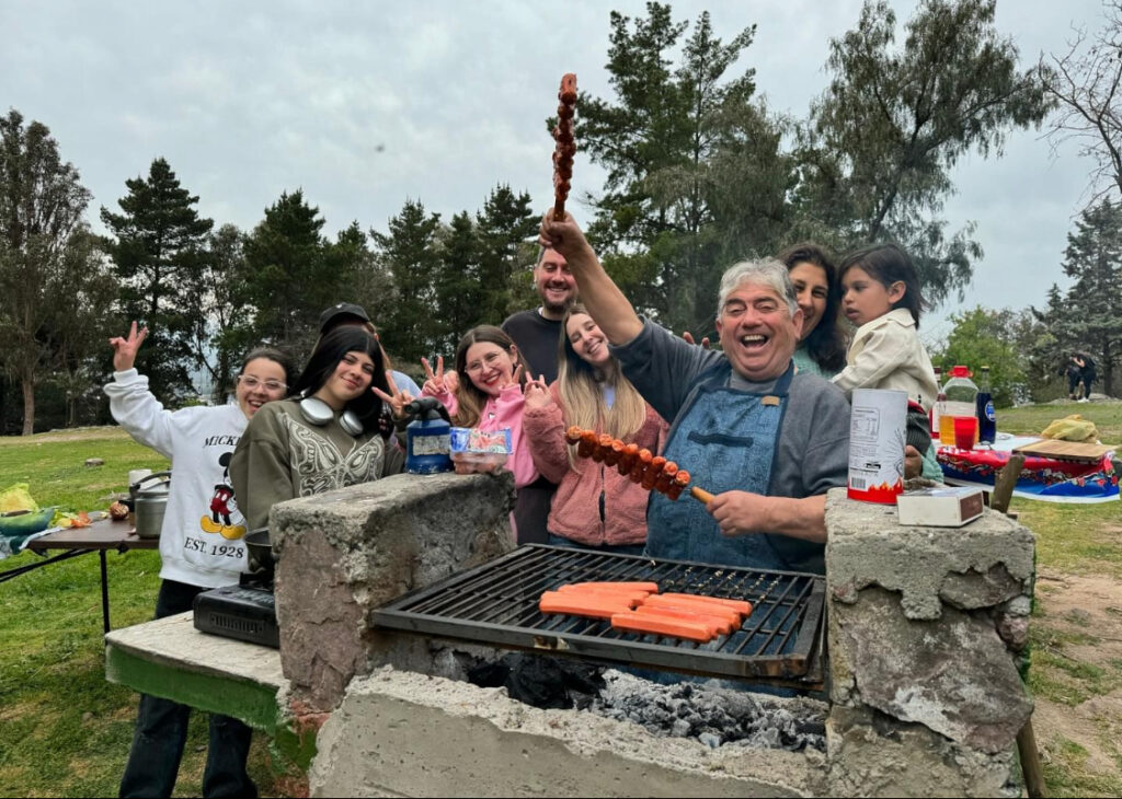 Curicó: Cerca de cuatro mil personas disfrutaron del tradicional paseo al Cerro Condell durante Fiestas Patrias 1 Cerro Condell de Curico