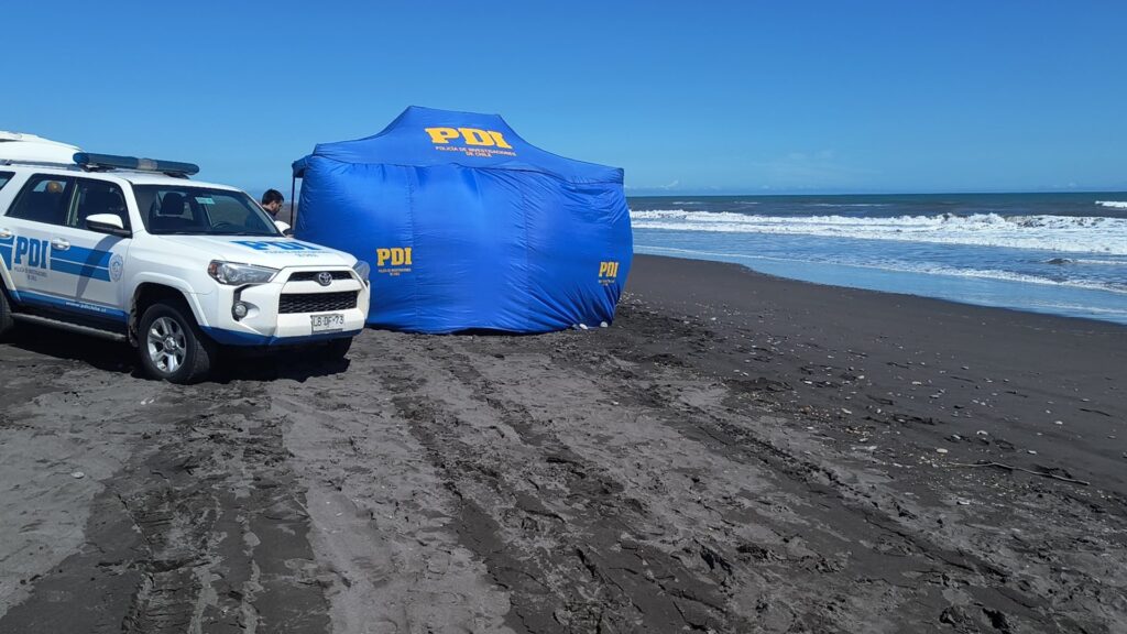 Investigan hallazgo de cadáver de hombre adulto en el borde costero de Constitución 1 35c0bf67 img 20241001 wa0036 scaled 1