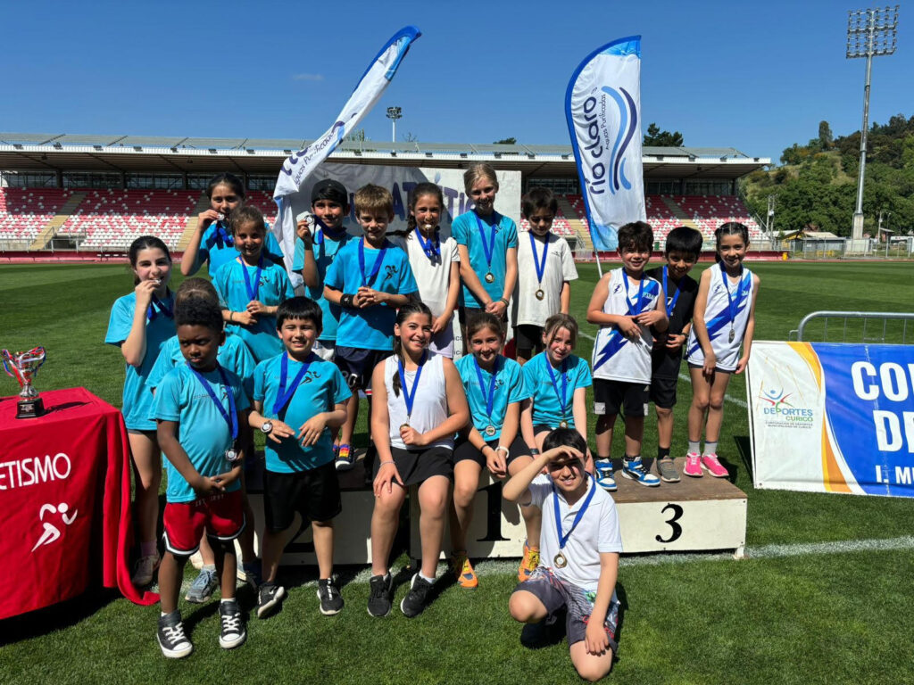 Curicó: Taller de Atletismo formativo de la Corporación de Deportes dijo presente en torneo Glorias del Ejército 2024 1 ATLE1