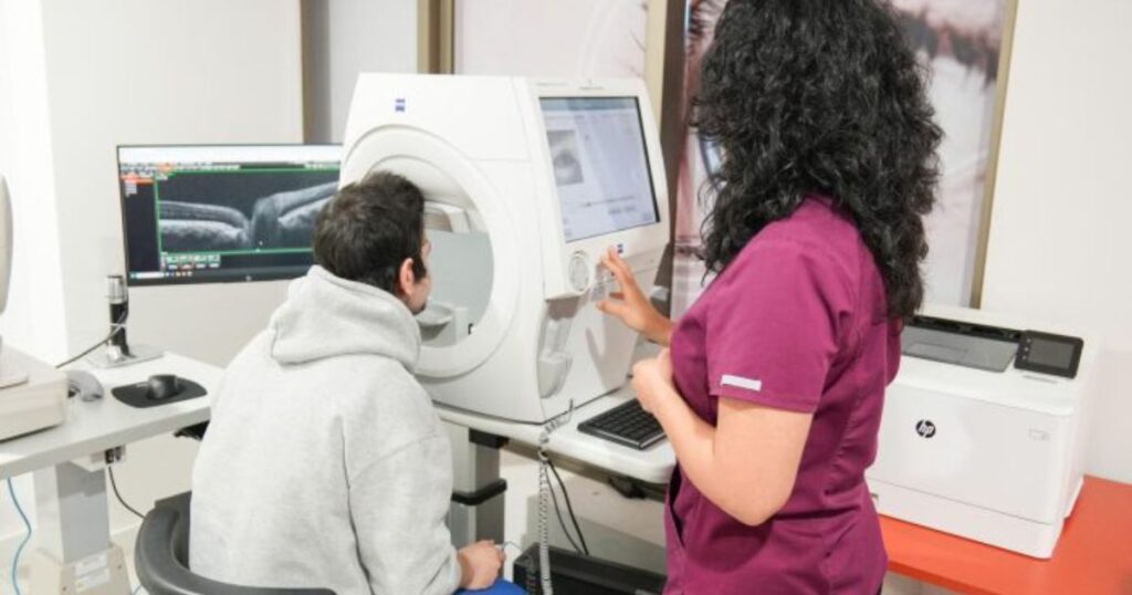 Talca: La Unidad de Atención Primaria Oftalmológica continúa ampliando sus atenciones superando las 9.000 en lo que va del 2024 1 Copia de IMAGEN DESTACADA MEDIAINFO 45 1