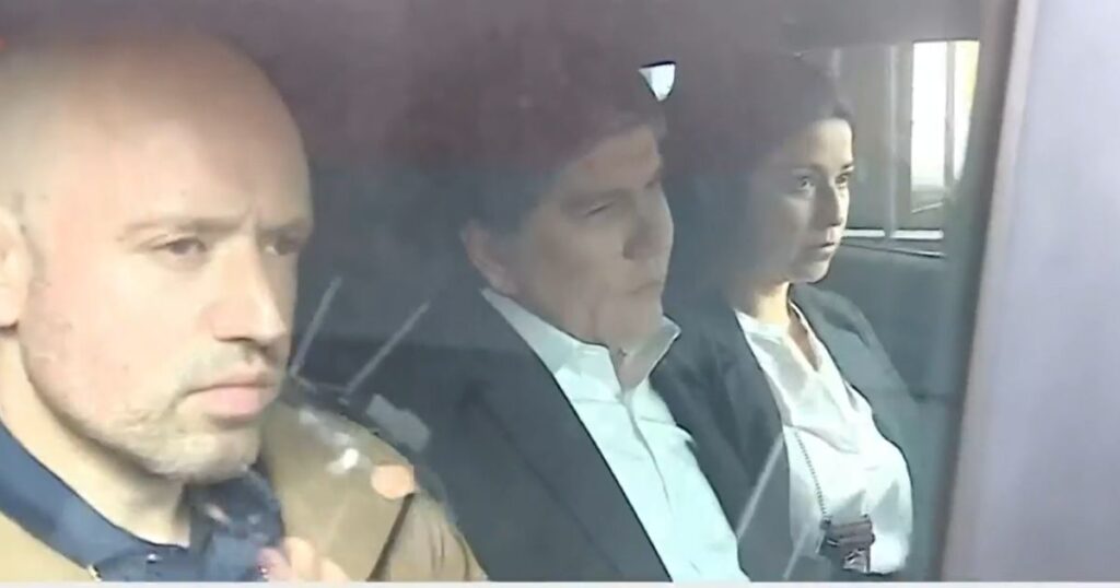 Detienen a Manuel Monsalve, exsubsecretario del Interior, acusado de violación y abuso sexual 1 Detencion Manuel Monsalve 1