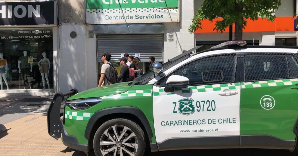 Detienen a hombre por venta ilegal de fuegos artificiales y Carabineros investiga millonario robo en Talca 1 Asalto Talca