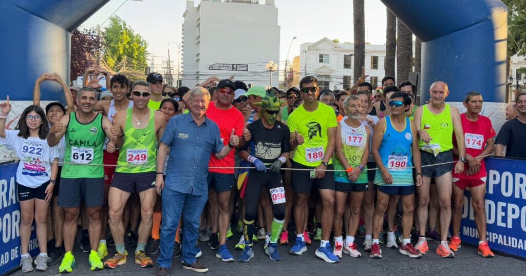 Exitosa versión 72 de la corrida San Silvestre en Curicó reúne a cientos de corredores 1 Corrida San Silvestre Curico