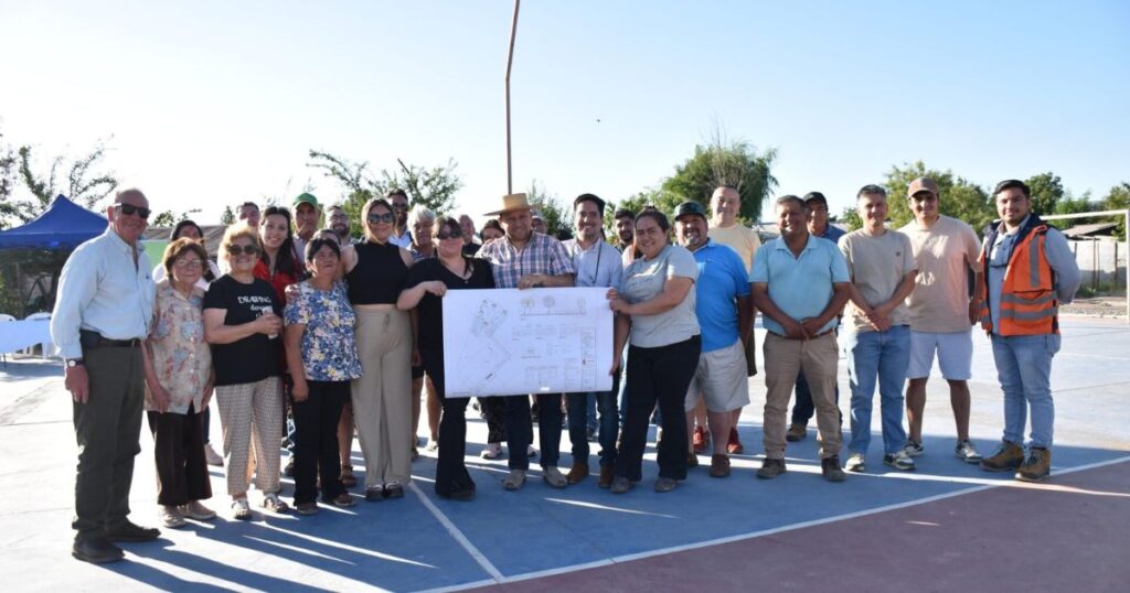 Sagrada Familia: Con entrega de terreno comenzó a caminar proyecto de un gimnasio en sector Santa Adriana 1 Santa Adriana Sagrada Familia