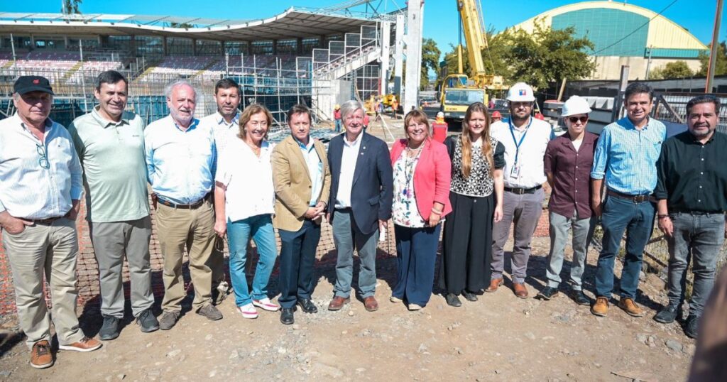 Se realizó visita inspectiva a faenas de montaje de las nuevas galerías del Estadio La Granja de Curicó 1 Estadio La Granja