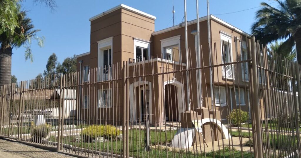 Alcalde de Teno solicita la renuncia de la administradora municipal tras incidente con un vehículo 1 Municipalidad de Teno
