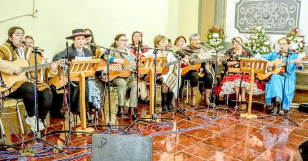 Constitucion homenaje Cantoras
