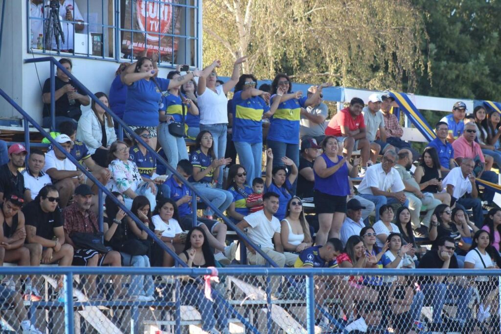 Molina postula a su estadio municipal como sede de Curicó Unido 2 Foto 2