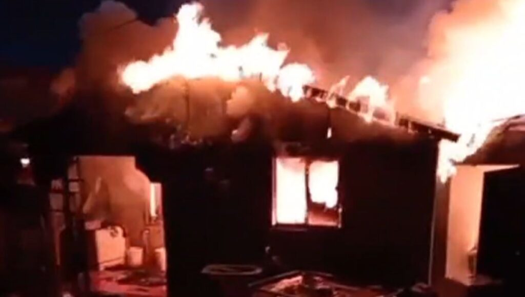 Incendio campamento El Esfuerzo