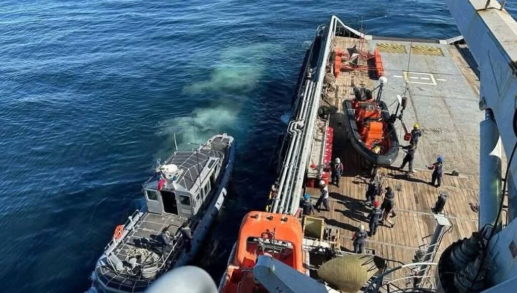 encuentran balsa de pescadores