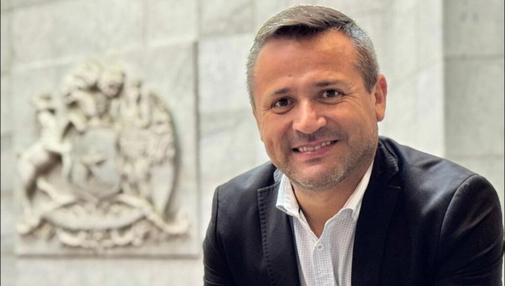 Alcalde Americo Guajardo critica recortes al FNDR y exige mayor compromiso del nivel central