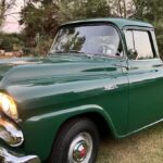 Curico revive el estilo de Grease Brillantina con exhibicion gratuita de autos y motos clasicas del cine