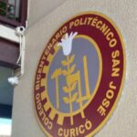 Estudiante amenaza con un arma a profesor en colegio de Curico