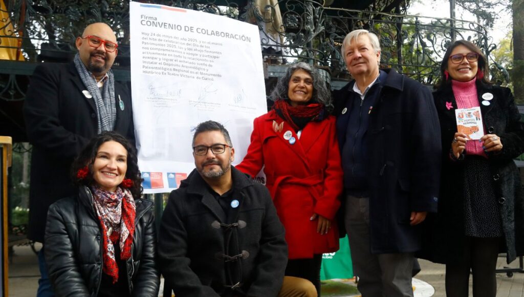 Firman convenio para la adquisicion del ex Teatro Victoria en Curico