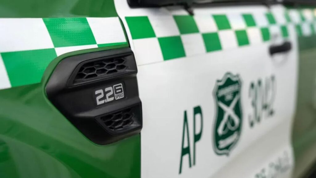 Linares: sujeto armado intentó agredir a su pareja y causó destrozos en la posta de Varagruesa 1 Linares sujeto armado intento agredir a su pareja y causo destrozos en la posta de Varagruesa