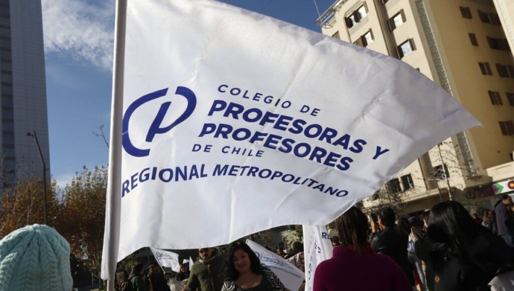 Profesores convocan a paro nacional de 48 horas por respuestas insuficientes del Mineduc