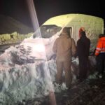 Rescatan a tres argentinos atrapados por la nieve tras ignorar cierre del paso internacional en la cordillera del Maule