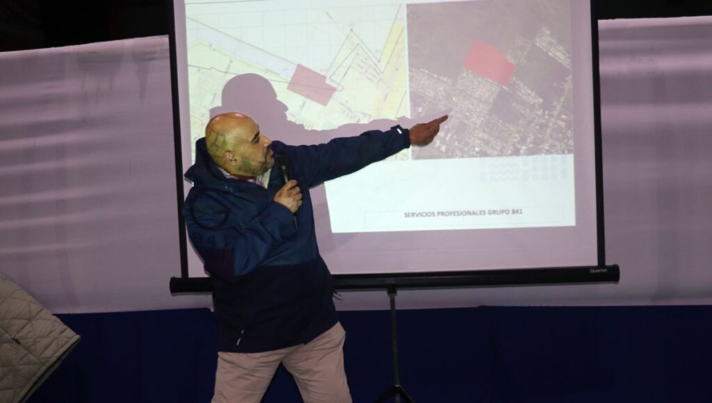 Alcalde Felipe Mendez presenta proyecto habitacional para 282 familias en Molina