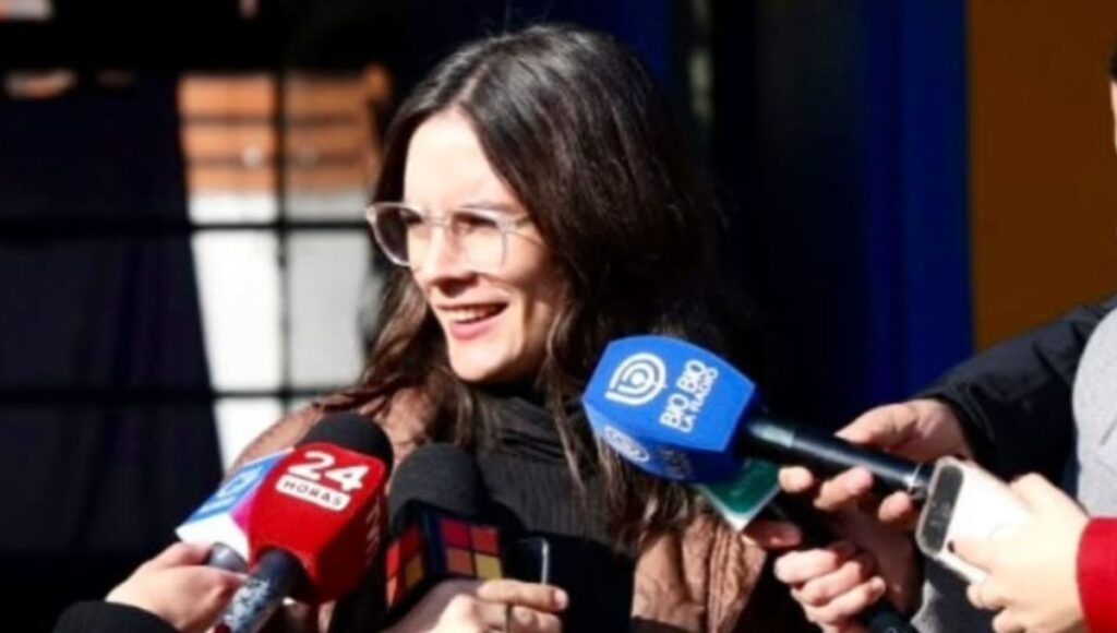 Camila Vallejo confirma regreso a La Moneda tras postnatal y destaca unidad del oficialismo en primarias 1 Camila Vallejo confirma regreso a La Moneda tras postnatal y destaca unidad del oficialismo en primarias