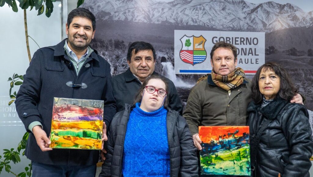 Compromiso con la inclusion Gobierno Regional del Maule inicio ciclo de arte con la pintora Scarlett Espinoza