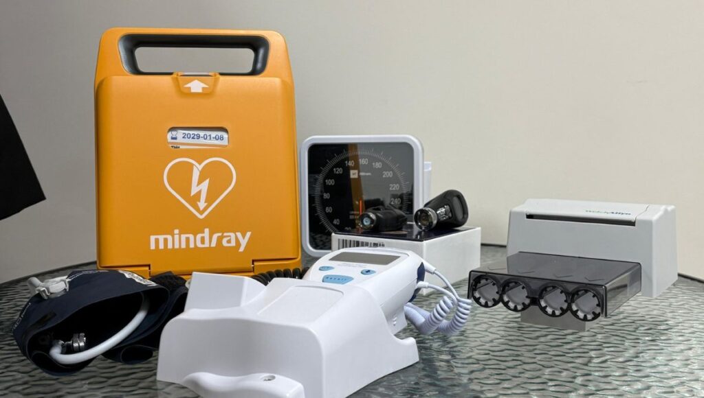 Donan equipamientos clínicos de más de 160 millones de pesos al municipio de Molina 1 Donan equipamientos clinicos de mas de 160 millones de pesos al municipio de Molina