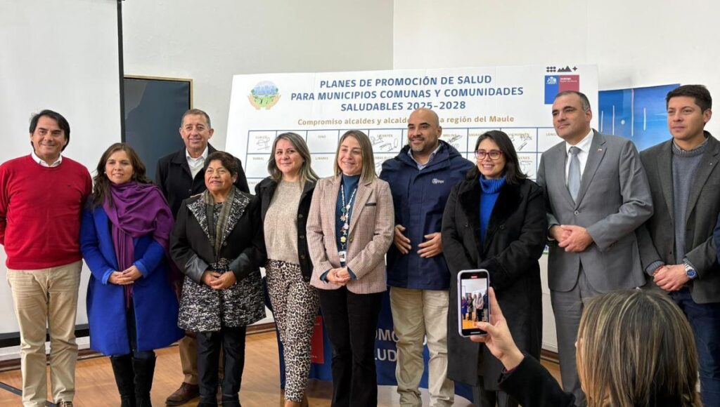 Molina firma Convenio de Promoción con Seremi de Salud del Maule 1 Molina firma Convenio de Promocion con Seremi de Salud del Maule