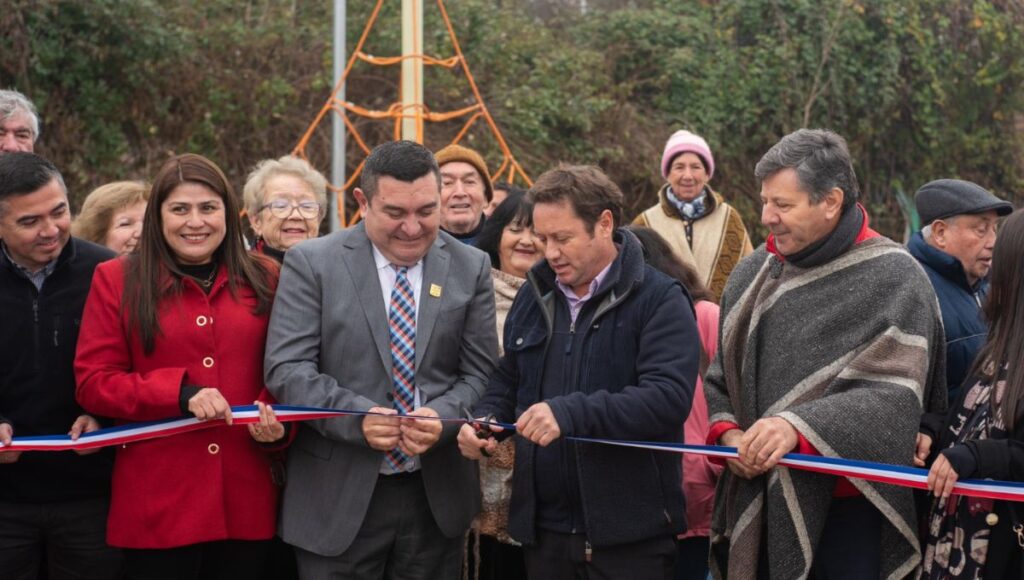 Pelarco inaugura innovadora Plaza Didáctica con juegos sensoriales y sonoros 1 Pelarco inaugura innovadora Plaza Didactica con juegos sensoriales y sonoros
