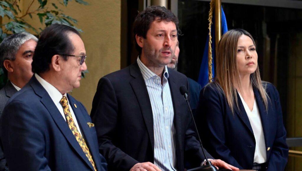 UDI pide al Consejo para la Transparencia pronunciarse por confidencialidad en test de drogas a autoridades de Gobierno