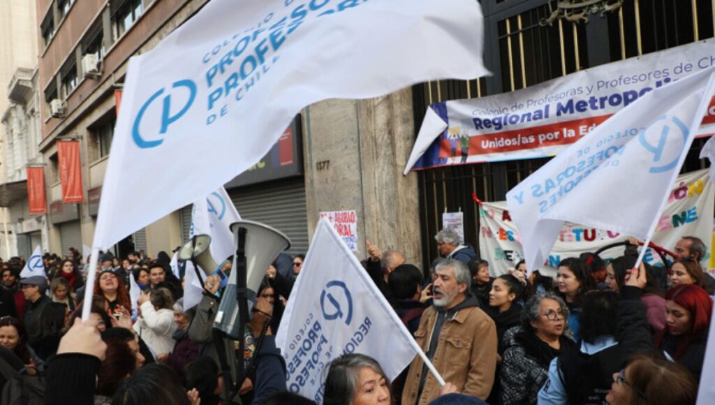 Contraloria ratifica descuentos a docentes que participen en paros no hay remuneracion por dias no trabajados