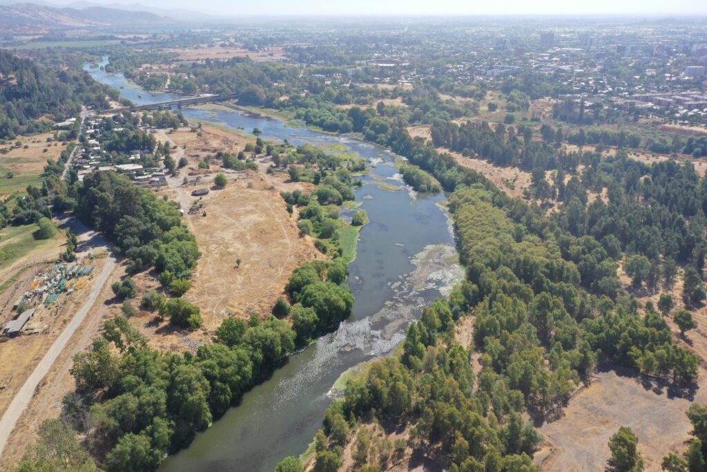 Corporación BIOECOTERRA advierte riesgo ambiental por megaproyecto junto al Humedal del Río Claro y Estero Piduco en Talca. 1 DJI 0226 1 scaled 1